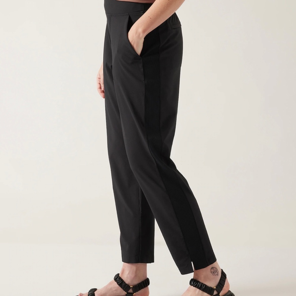 Athleta Black Brooklyn Ankle Pants size 16